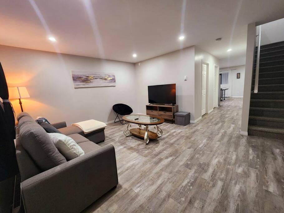 Comfort First - Sleeps 6 Whitehorse Buitenkant foto